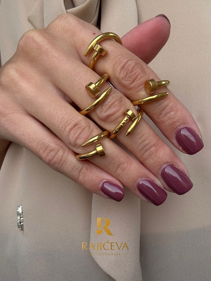 Ekser prsten u boji zlata od hirurškog nerđajućeg čelika – Rajićeva Nakit
