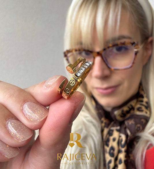 Love–Ekser prsten u boji zlata od hirurškog nerđajućeg čelika – Rajićeva Nakit
